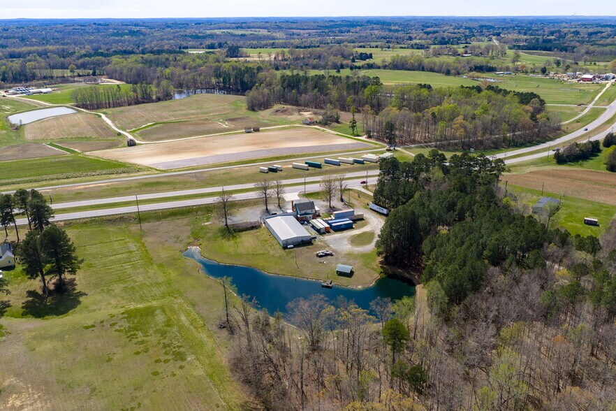 More Photos Of 6663 Highway 58, Buffalo Junction Storefront Retail Office For Sale