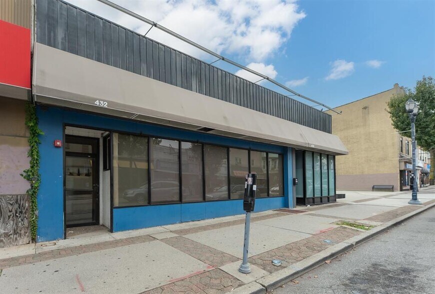 More Photos Of 430-432 Broadway, Bayonne Storefront For Lease