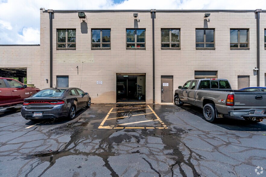 More Photos Of 231 E Main St, Milford Unknown For Lease