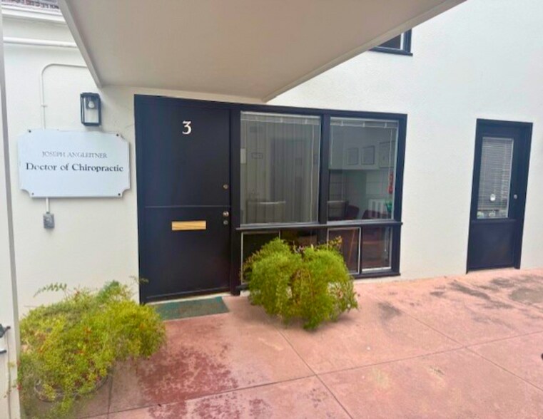 More Photos Of 7723 Fay Ave, La Jolla Office Residential For Lease