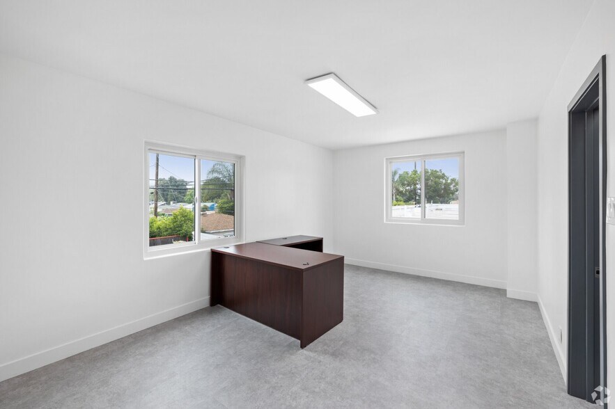 More Photos Of 203-215 N Victory Blvd, Burbank Office For Lease