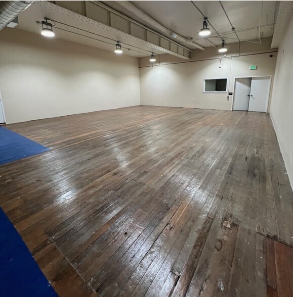 More Photos Of 2135 Sutter St, San Francisco Religious Facility For Lease