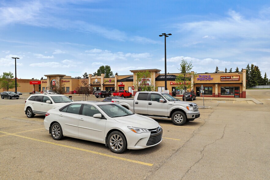 More Photos Of 993 Fir St, Sherwood Park General Retail For Lease