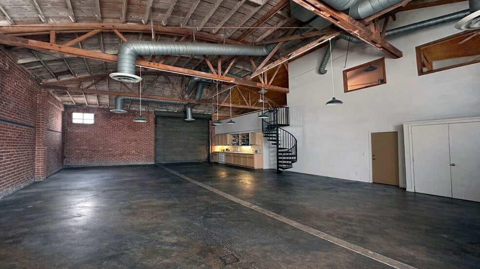 More Photos Of 915 S Alta Vista Ave, Monrovia Light Manufacturing For Sale