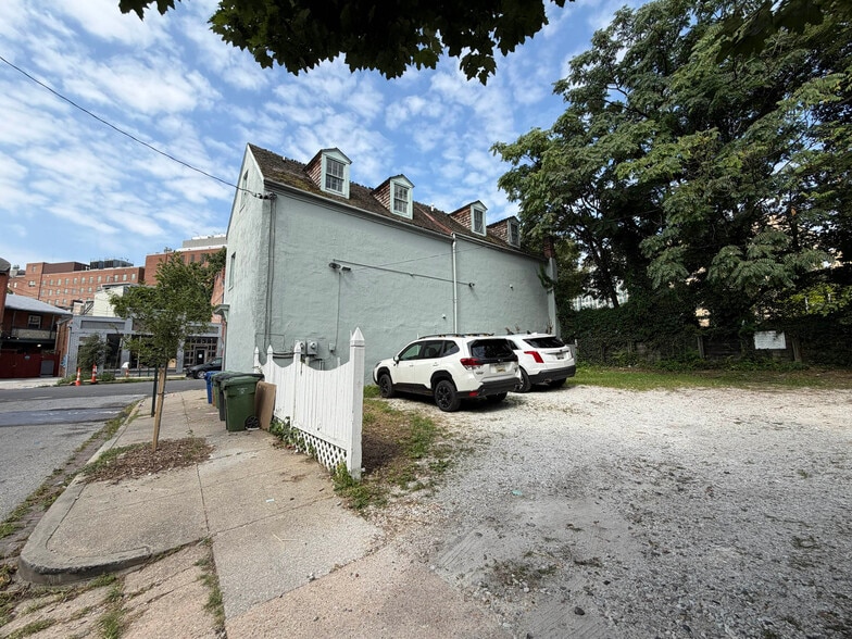 More Photos Of 226 W Read St, Baltimore General Retail For Sale