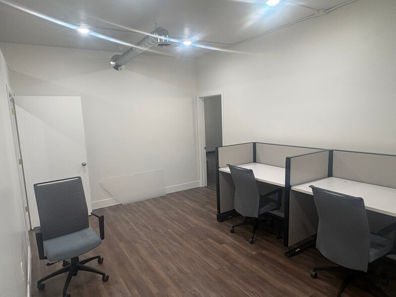 More Photos Of 79-99 E Fort Union Blvd, Midvale Medical For Lease