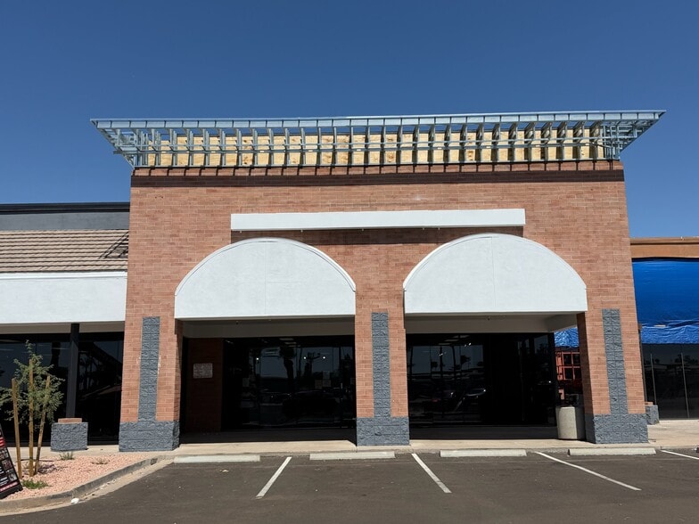 More Photos Of 2055 N Alma School Rd, Chandler Unknown For Lease