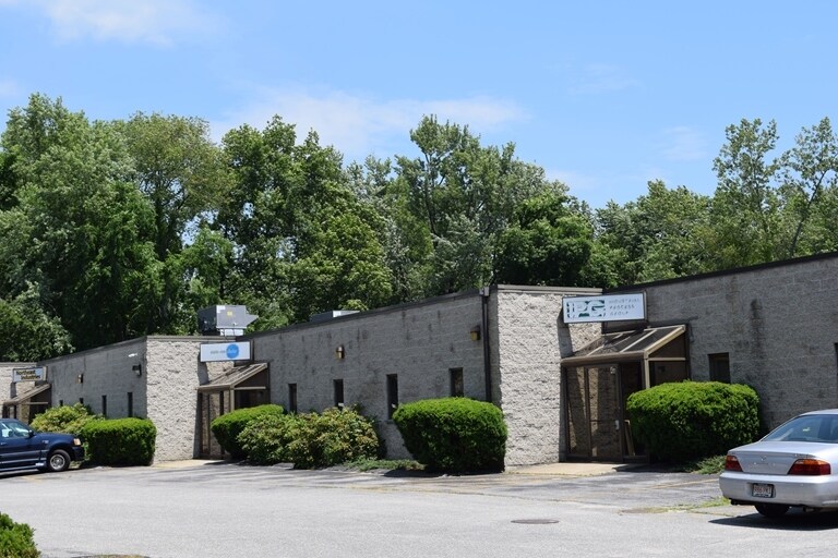 More Photos Of 323 Andover St, Wilmington Research And Development For Lease