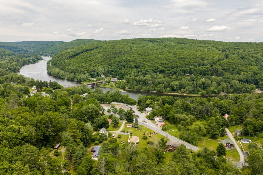 More Photos Of 696 PA-590, Lackawaxen Multifamily For Sale
