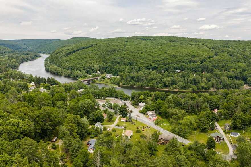 More Photos Of 696 PA-590, Lackawaxen Apartments For Sale