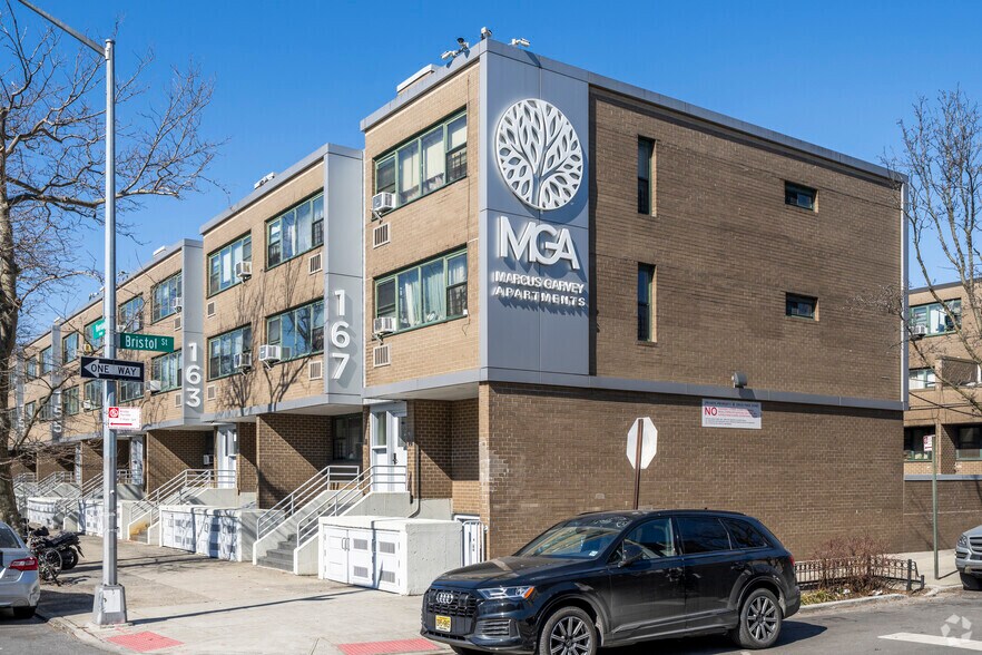 More Photos Of 353-376 Chester St, Brooklyn Apartments For Lease