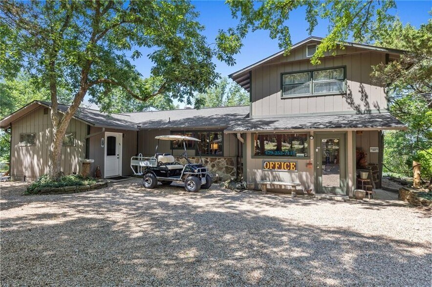 More Photos Of 755 County Road 210, Eureka Springs Hotel For Sale