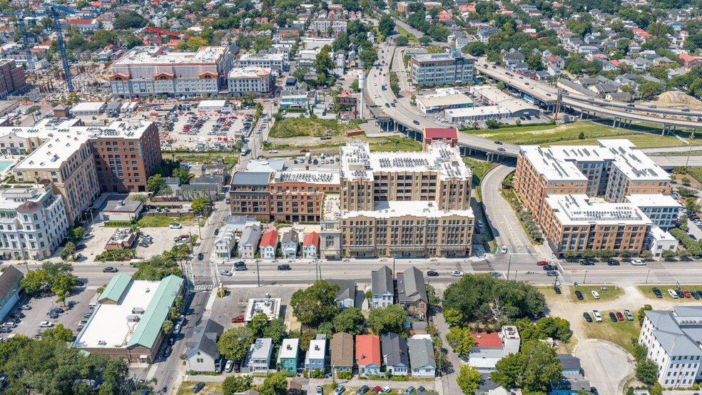 More Photos Of 40 Line St, Charleston Apartments For Lease