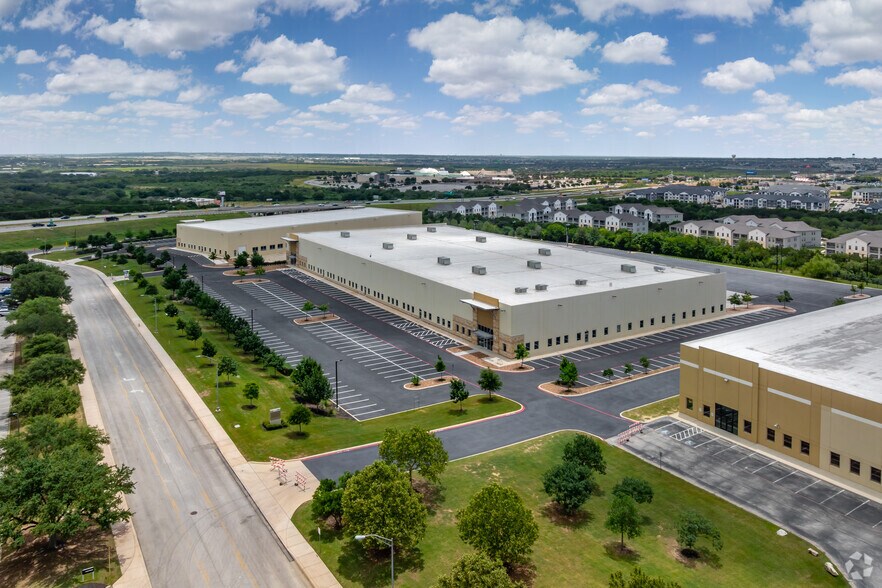 More Photos Of 6422 E Campus Dr, San Antonio Unknown For Lease