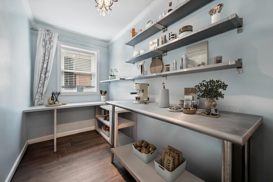 More Photos Of 504 Merrick Rd, Lynbrook Apartments For Sale