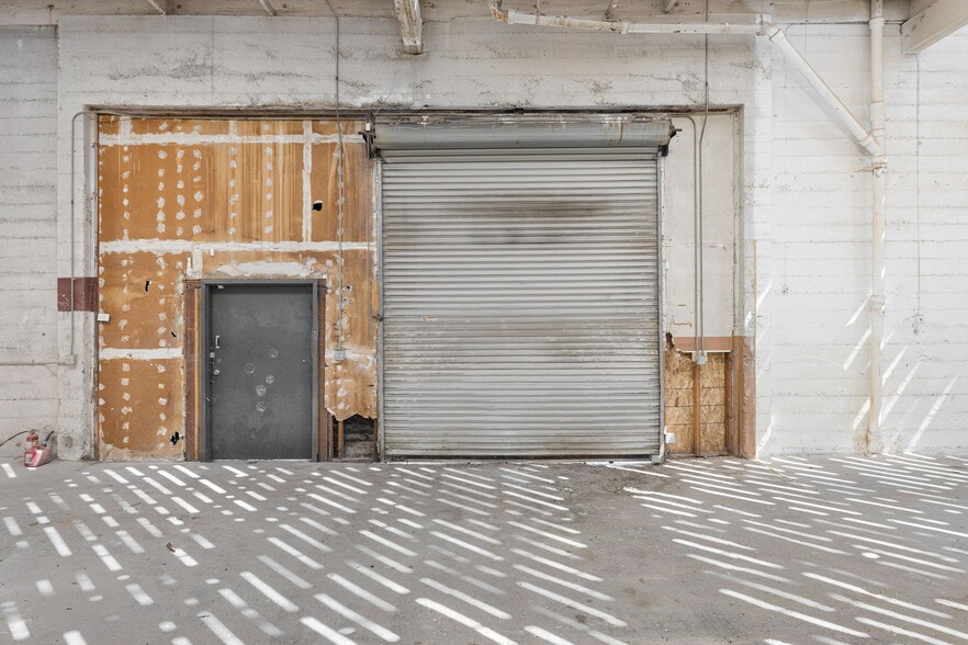 More Photos Of 205 N Park Ave, Pomona Warehouse For Lease