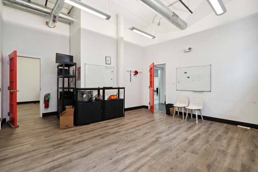 More Photos Of 1521-1531 N 31st St, Philadelphia Warehouse For Sale