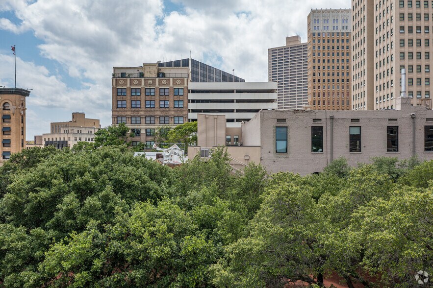 More Photos Of 907 Houston St, Fort Worth Loft Creative Space For Sale