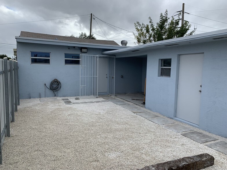 More Photos Of 4007 SW 19th St, West Park Daycare Center For Sale