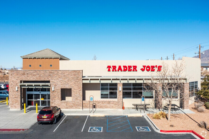 More Photos Of 8850 Holly St NE, Albuquerque Unknown For Lease