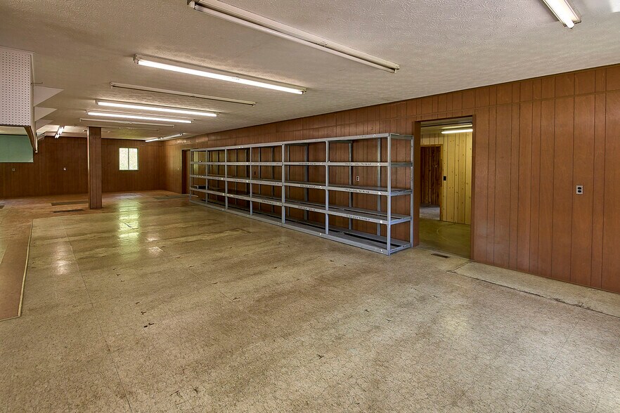 More Photos Of 6328 Elk River Rd, Clendenin Auto Repair For Sale