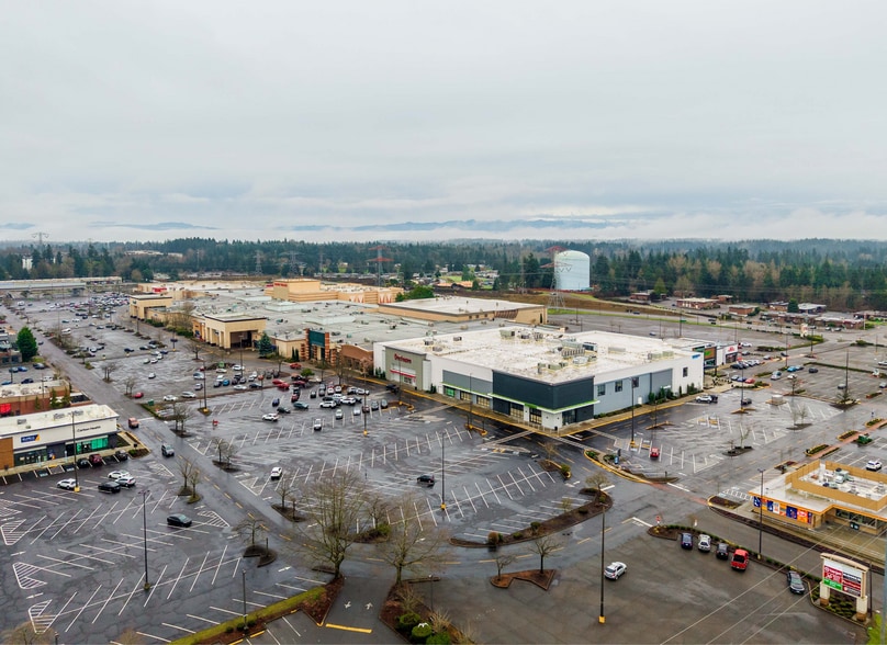 More Photos Of 1701 S Commons Rd, Federal Way Department Store For Lease