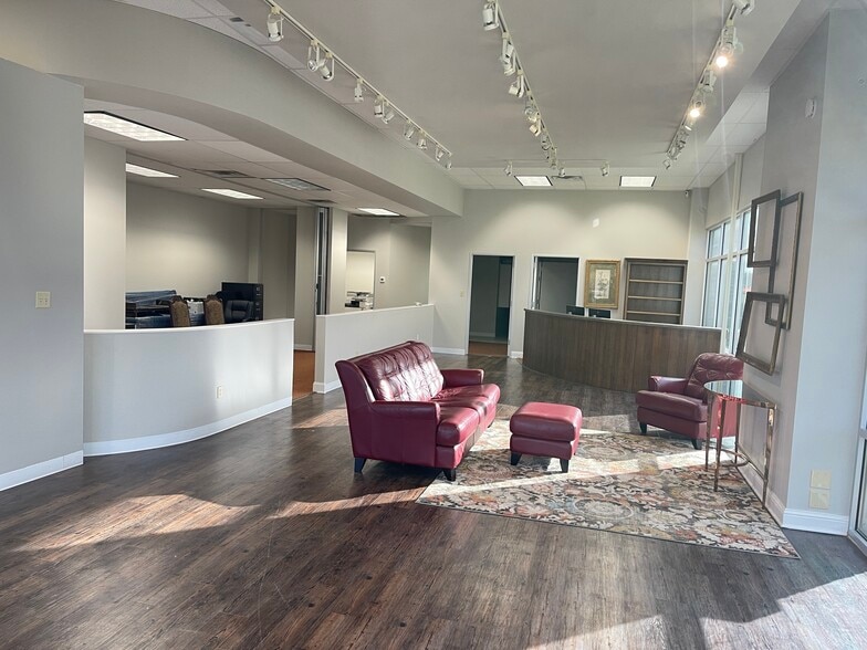 More Photos Of 3427-3445 N FM 1417, Sherman Storefront Retail Office For Lease