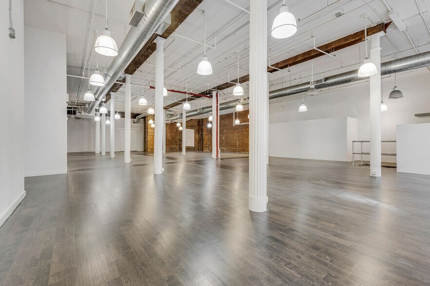 More Photos Of 489 Broome St, New York Apartments For Lease