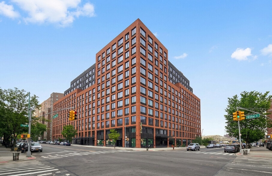 More Photos Of 40 Bruckner Blvd, Bronx Apartments For Lease