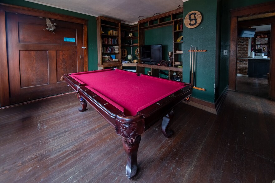 More Photos Of , Reno General Retail For Sale