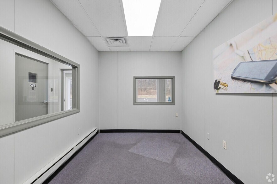 More Photos Of 252 Depot Rd, Milford Light Distribution For Lease