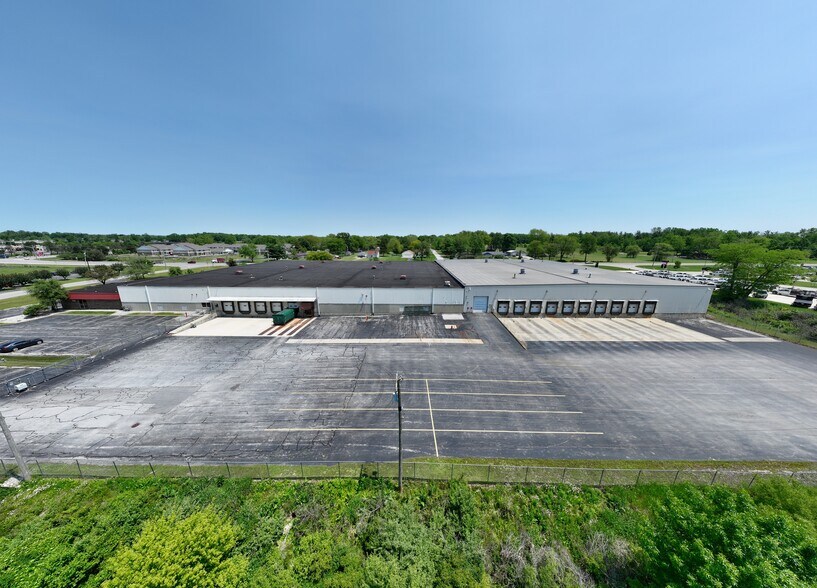 More Photos Of 2425 American Way, Fort Wayne Warehouse For Sale