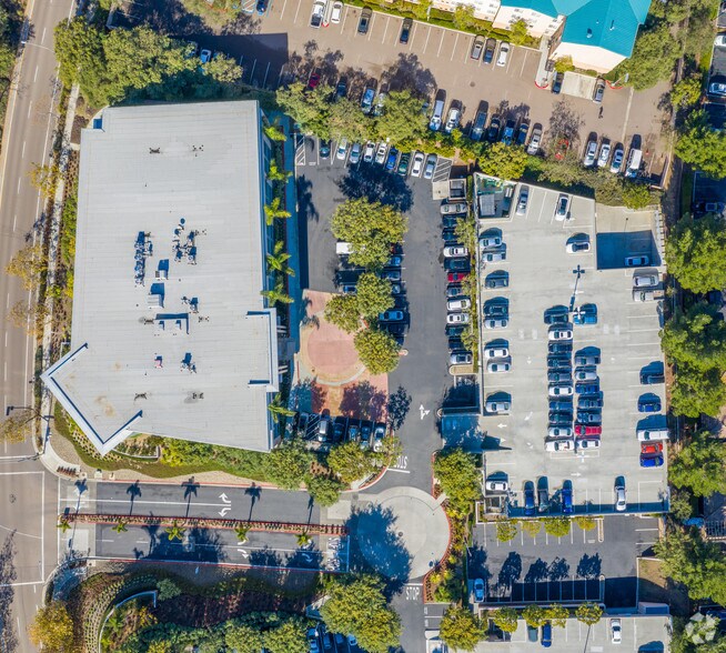 More Photos Of 10945 Vista Sorrento Pky, San Diego Unknown For Lease