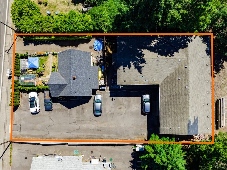 More Photos Of , Eugene Multifamily For Sale