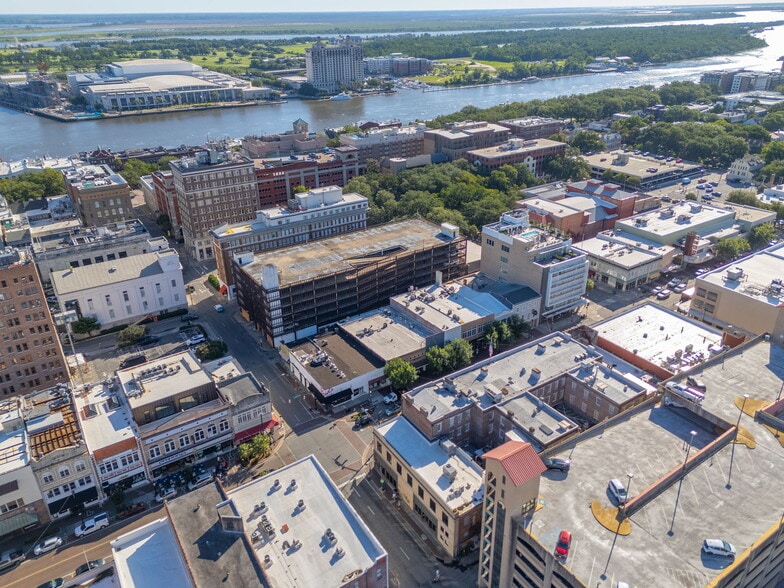 More Photos Of 101 E Broughton St, Savannah Storefront Retail Office For Lease