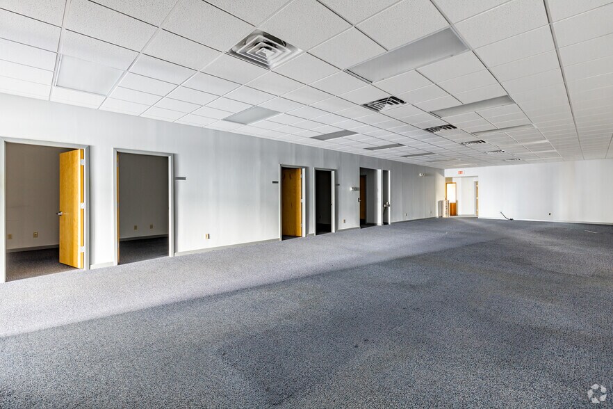 More Photos Of 85 SW 52nd Ave, Ocala Office For Sale