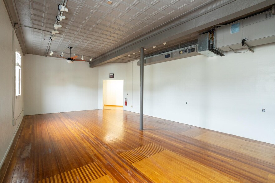 More Photos Of 17-19 Marble Ave, Pleasantville Storefront Retail Office For Sale