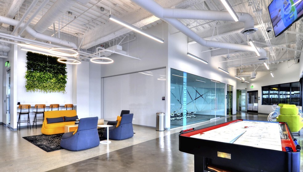 More Photos Of 1230 Rosecrans Ave, Manhattan Beach Office For Lease