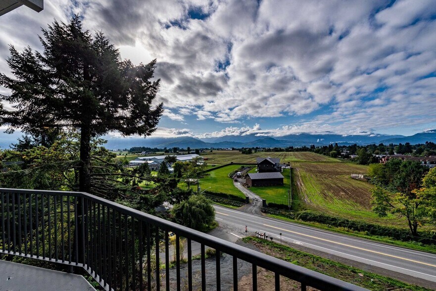 More Photos Of 47005 Yale Rd, Chilliwack Land For Sale