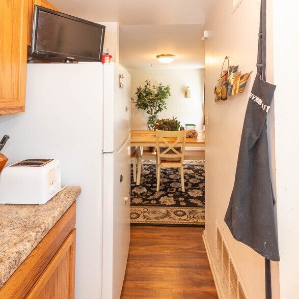 More Photos Of 1214 Walker Ave, Baltimore Apartments For Sale