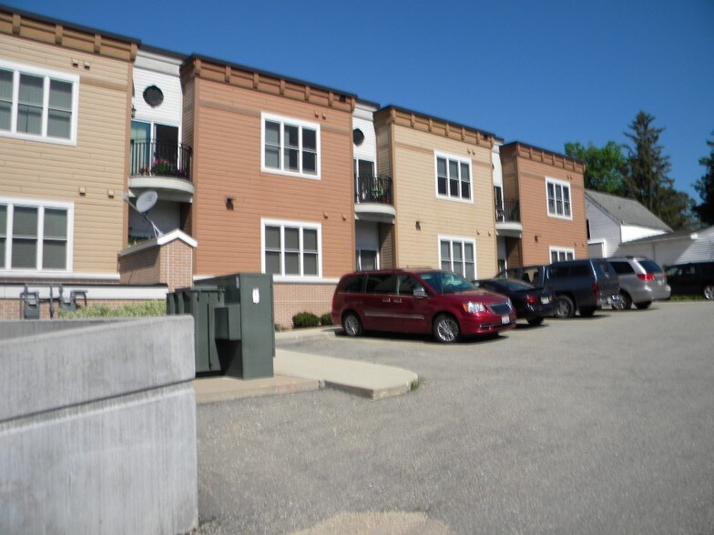 More Photos Of 435 Main St, Darlington Apartments For Sale