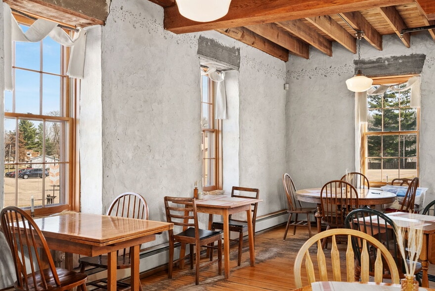 More Photos Of 114 Cramer St, Mazomanie Flex For Sale
