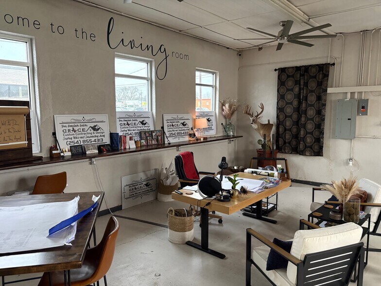 More Photos Of 1625 Austin Ave, Waco General Retail For Lease