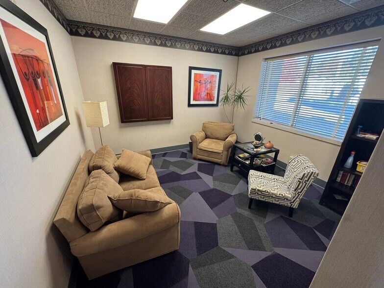 More Photos Of 7100 W Center St, Milwaukee Office For Sale