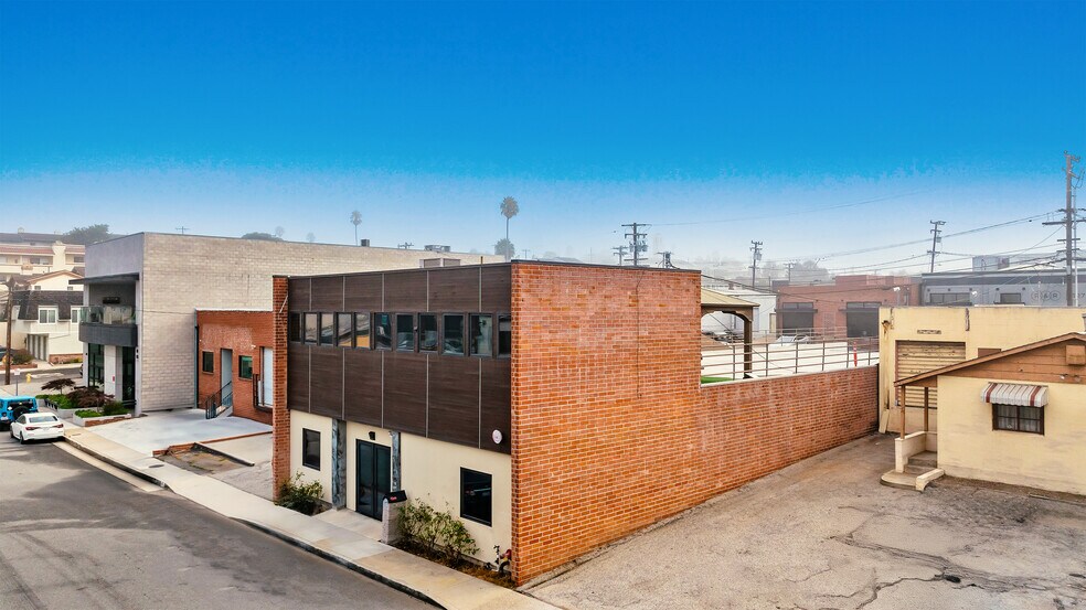 More Photos Of 122 Sheldon St, El Segundo Loft Creative Space For Sale