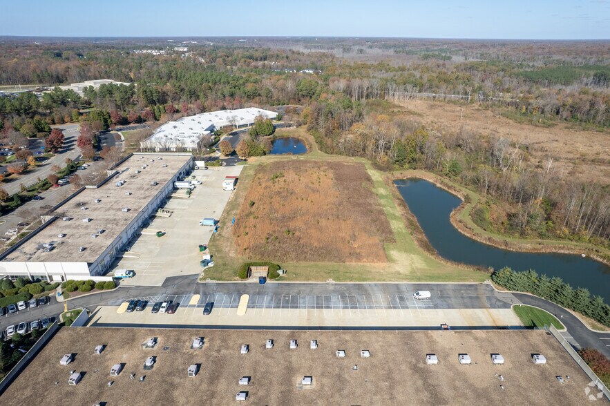 More Photos Of 8560 Magellan Pkwy, Richmond Light Distribution For Lease