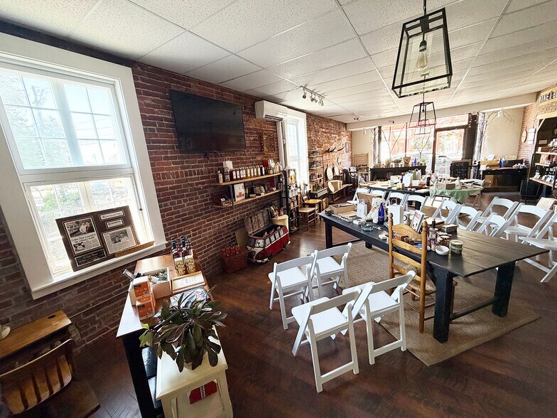 More Photos Of 1 N Main St, Ipswich Apartments For Sale