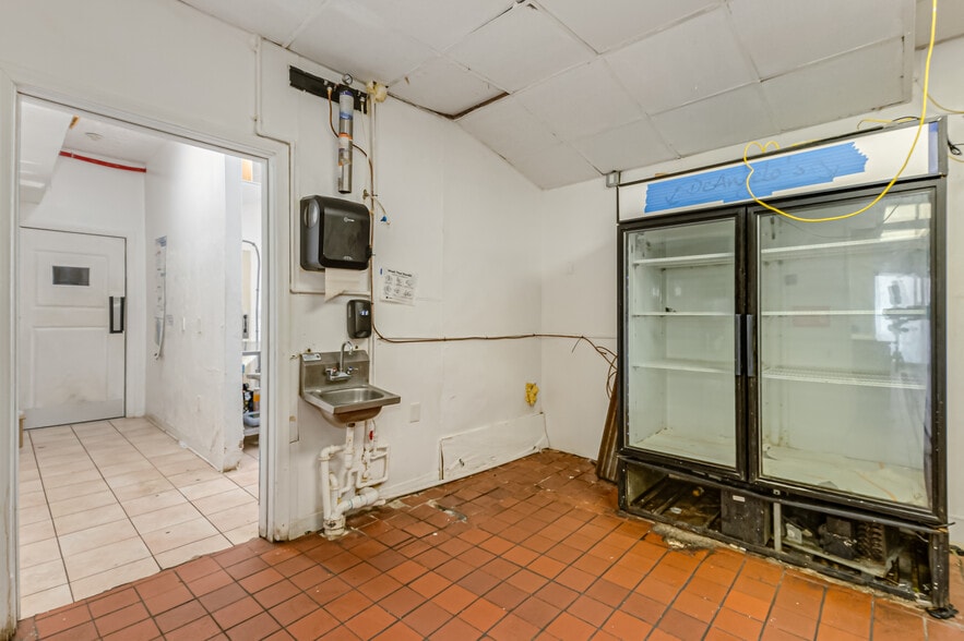 More Photos Of 5935 S Highway A1A, Melbourne Beach Hotel For Sale