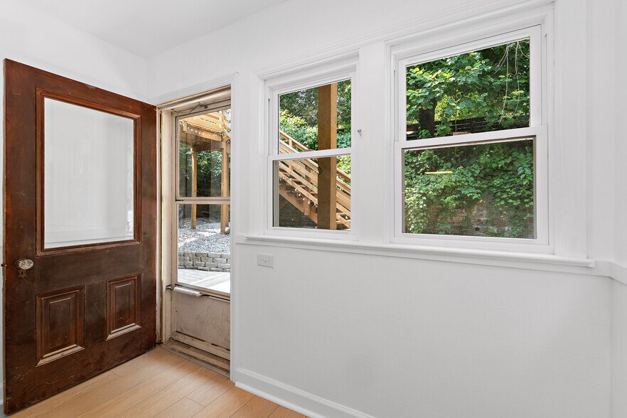 More Photos Of 306 Main St, Parkville Apartments For Sale