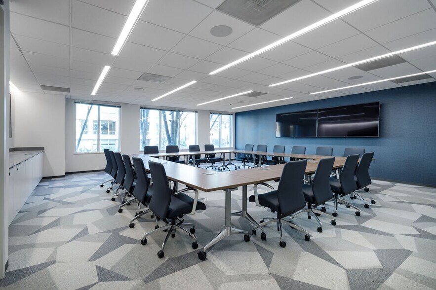 More Photos Of 4800 Montgomery Ln, Bethesda Office For Lease